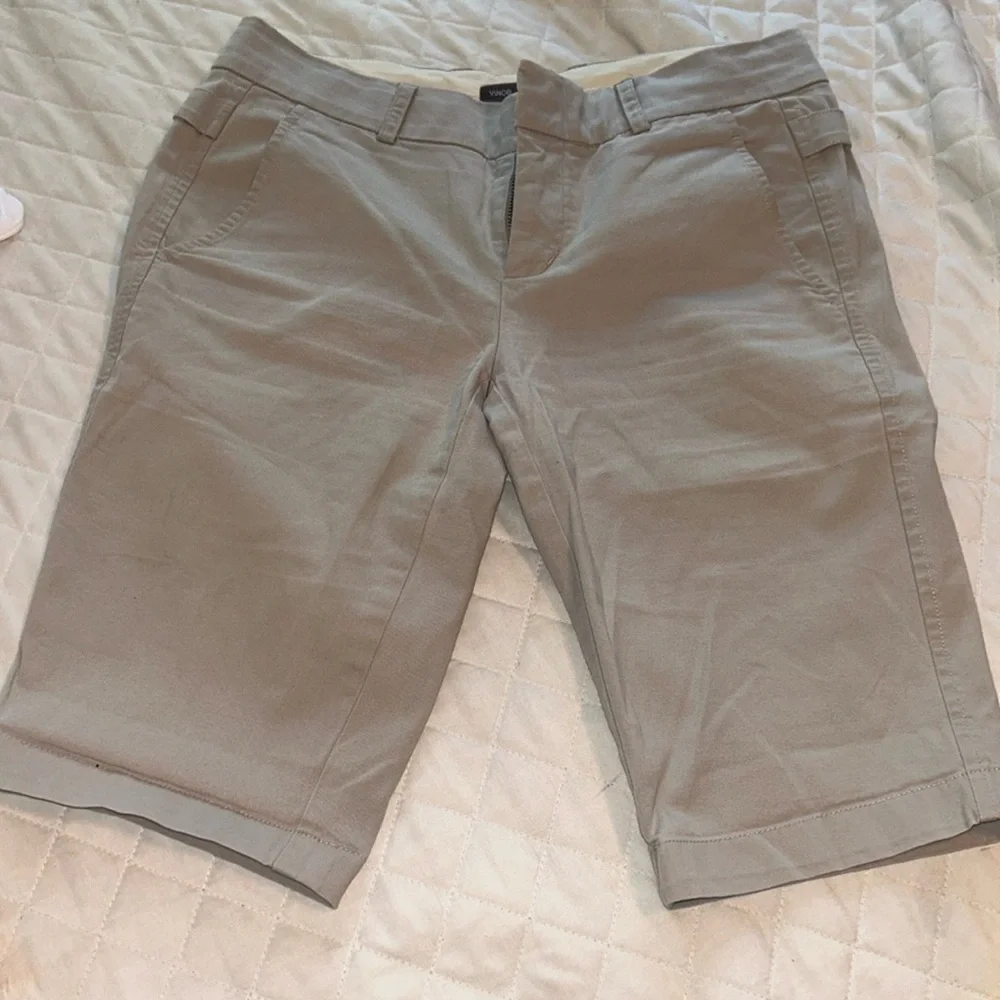Gently used woman shorts size0 - Picture 1 of 5